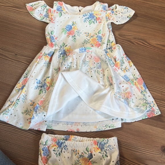 24M Girls Floral Dress With Matching Bloomers Stretchy Comfy Material - Picture 4 of 7